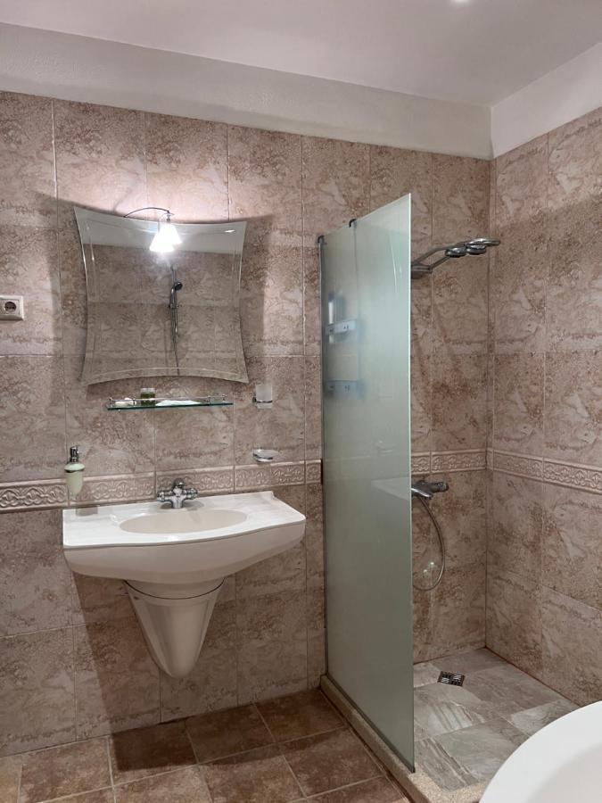 Dalv - Fairy Tale In Old Appartement Sofia