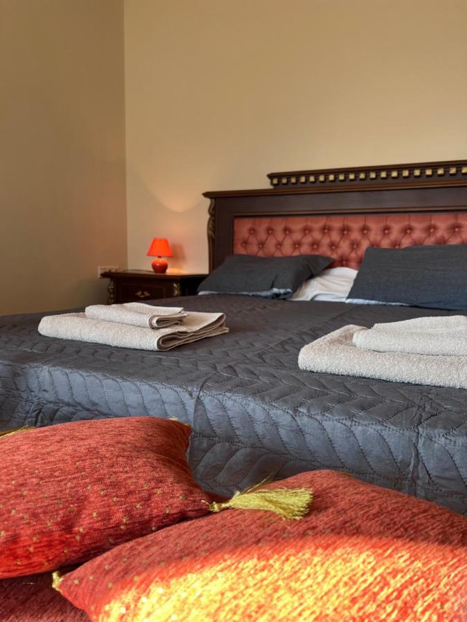 Dalv - Fairy Tale In Old Appartement
